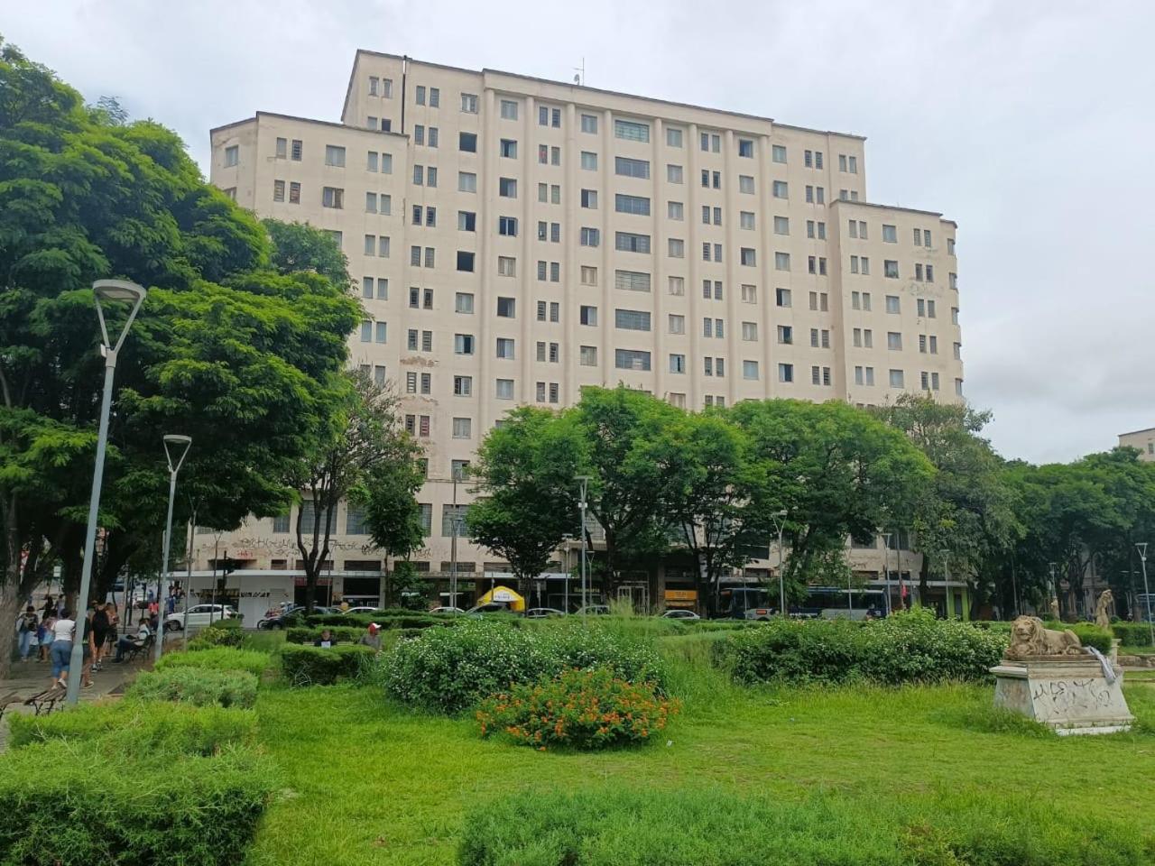 Suite 639 Com Cozinha Centro De 贝洛哈里桑塔 外观 照片